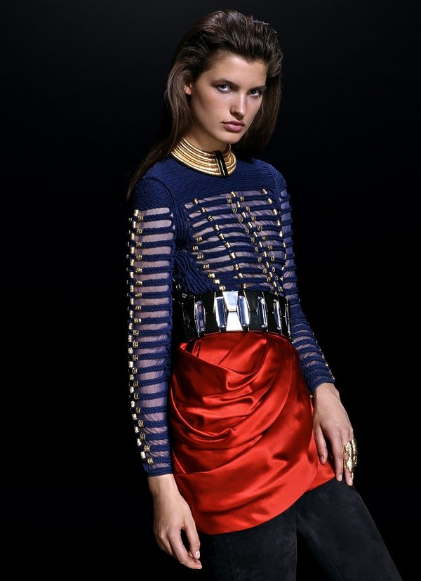 modelka-w-stroju-balmain-dla-hm-314826-GALLERY600-0ce40fd
