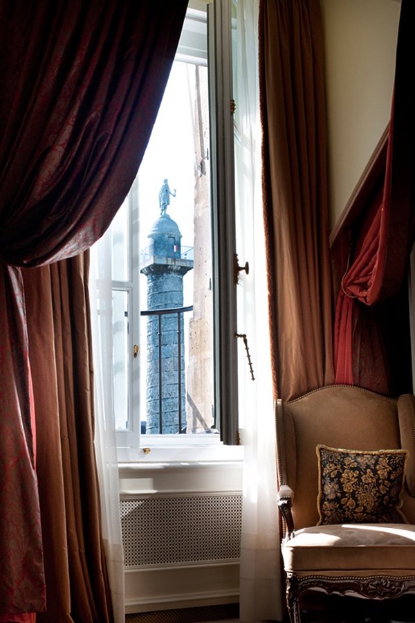 widok-z-okna-hotelu-ritz-315438-GALLERY600-e25e38d
