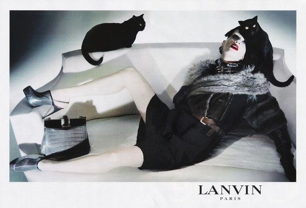 kristen-mcmenamy-lanvin-jesien-zima-2009-10-318116-GALLERYBIG-b5a4a4e