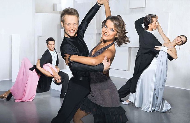 magdalena-soszynska-i-rafal-cieszynski-joanna-jablczynska-i-piotr-kiszka-joanna-koroniewska-i-robert-kochanek-viva-marzec-2006-322354-GALLERYBIG-91661b3