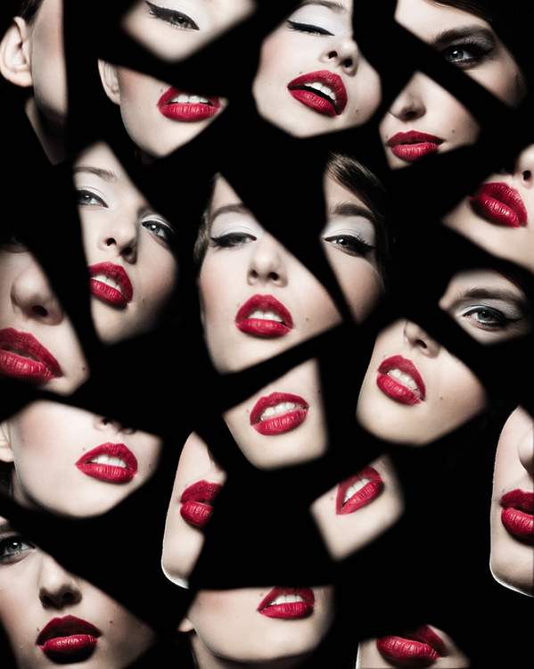 viva-photo-awards-2015-adam-trzaska-red-lipstick-on-the-glass-321987-GALLERY600-0af9524