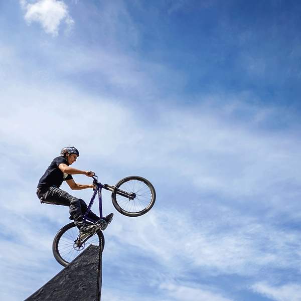 viva-photo-awards-2015-maciej-bednarz-cykl-rowery-321982-GALLERY600-d527b95