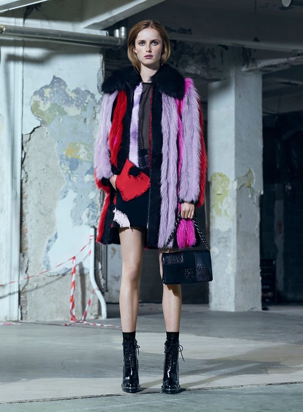 versace-pre-fall-2016-327459-GALLERY600-f5d2a2e