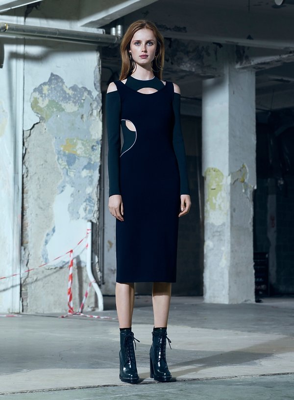 versace-pre-fall-2016-327446-GALLERY600-c36cc46