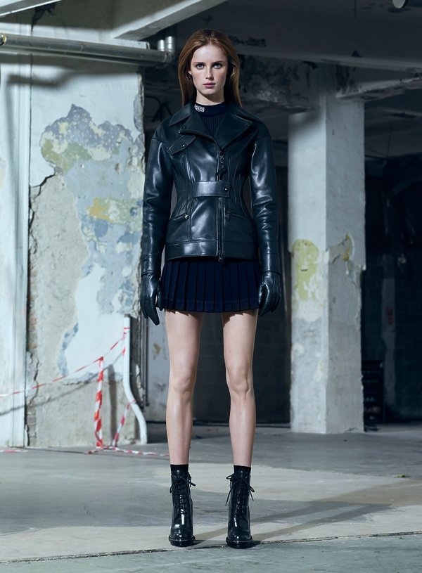 versace-pre-fall-2016-327442-GALLERY600-1a0c53d