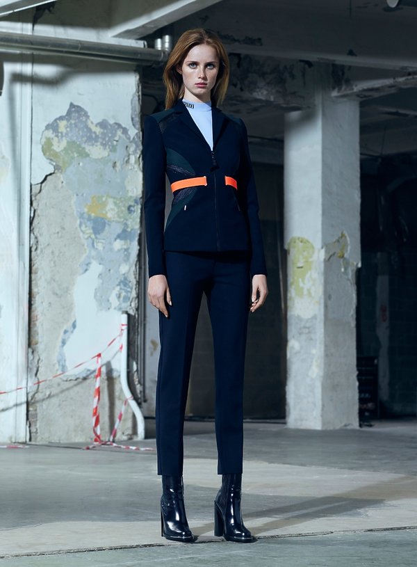 versace-pre-fall-2016-327445-GALLERY600-2c1056c