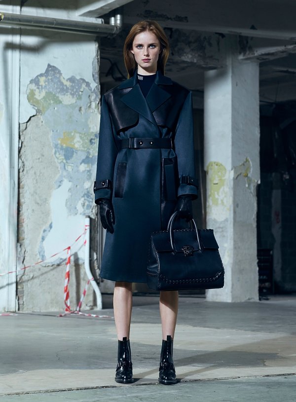 versace-pre-fall-2016-327441-GALLERY600-6aaa8fd