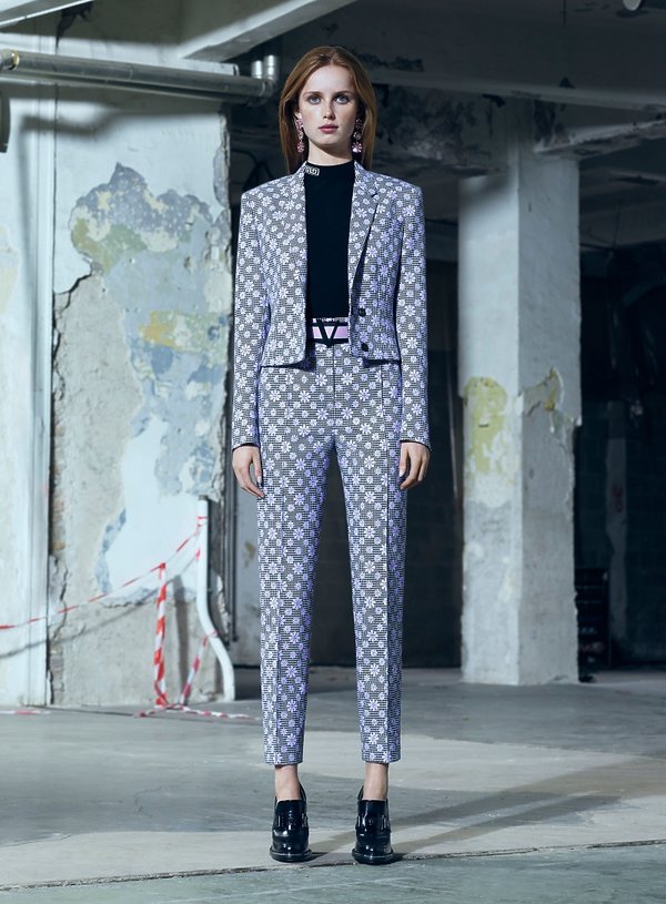versace-pre-fall-2016-327470-GALLERY600-9f86b69