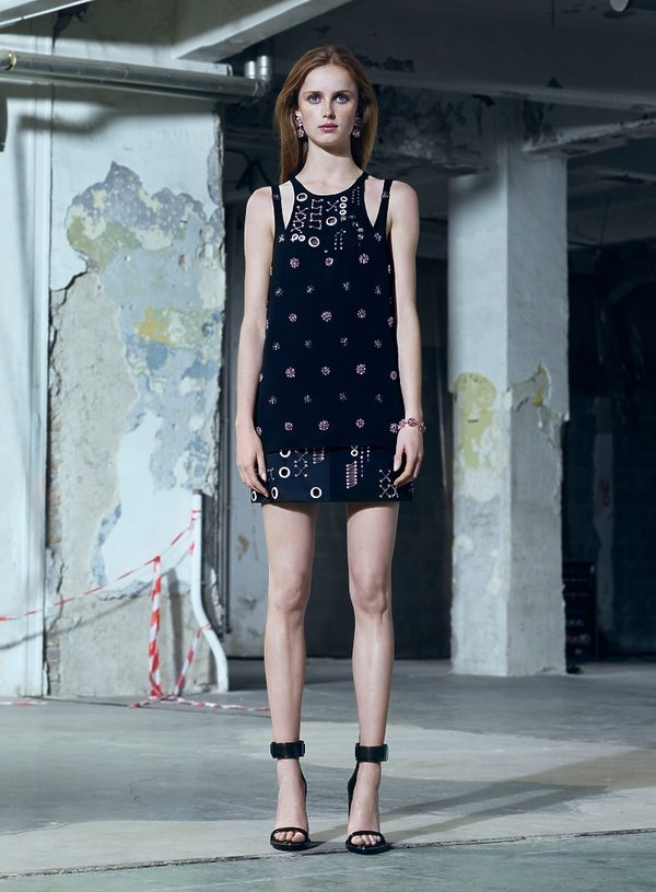 versace-pre-fall-2016-327472-GALLERY600-52d5edd
