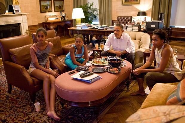 barack-obama-michelle-obama-z-corkami-332624-GALLERYBIG-a6d3034