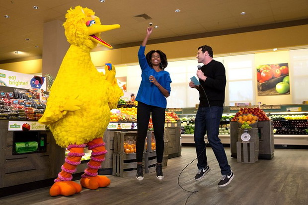 michelle-obama-i-billy-eichner-332613-GALLERYBIG-c4b47ed