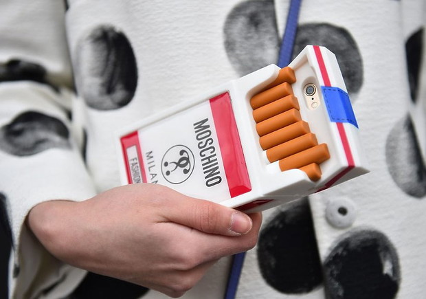 pokaz-moschino-na-pokaz-jesien-zima-201617-340953-GALLERYBIG-3b049ec