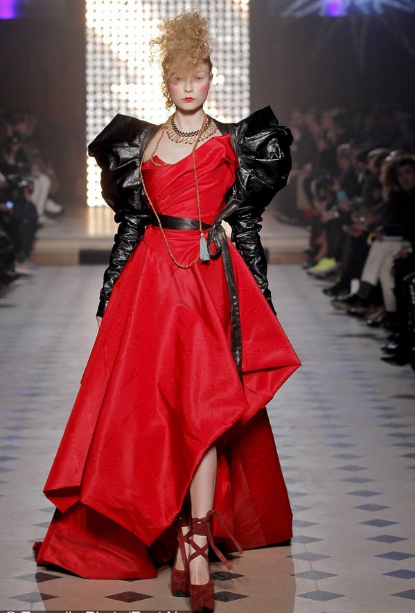 pokaz-vivienne-westwood-348067-GALLERY600-970bc0b