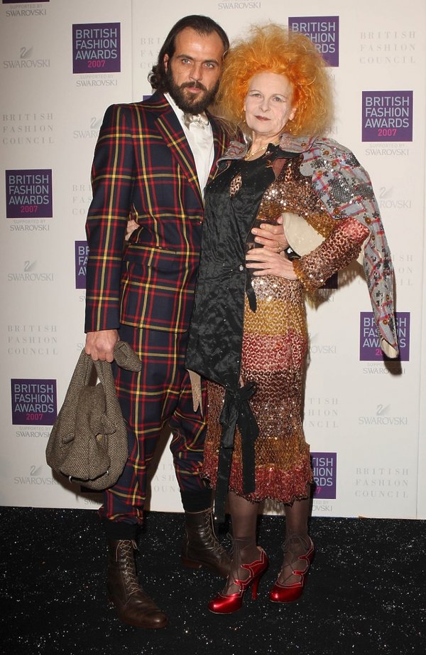 vivienne-westwood-z-mezem-andreasem-kronthalerem-347972-GALLERY600-484011d