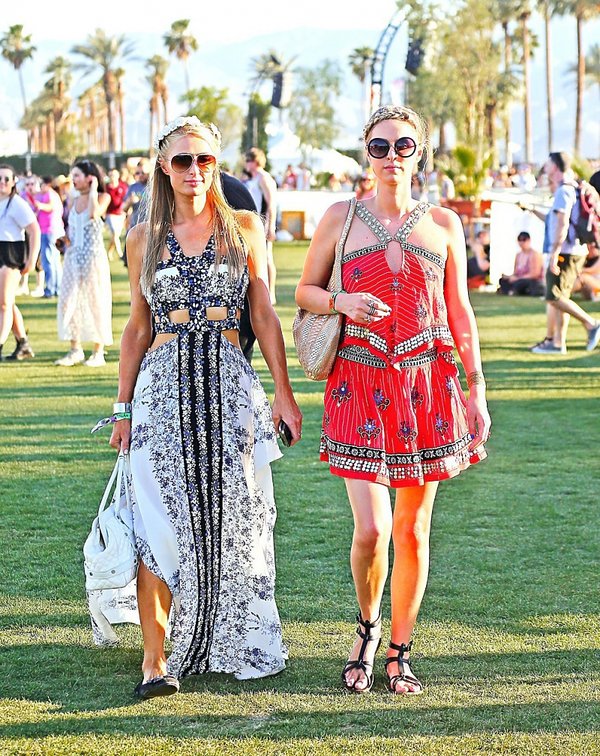 paris-hilton-nicky-hilton-na-coachella-festival-2014-349166-GALLERY600-a5a5bc1