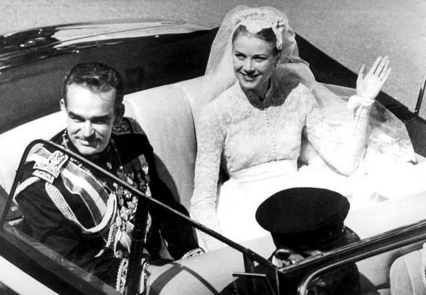 slub-grace-kelly-i-ksiecia-rainiera-iii-grimaldiego-349582-GALLERYBIG-4a1a3de