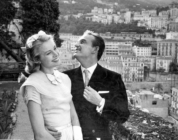 slub-grace-kelly-i-ksiecia-rainiera-iii-grimaldiego-349583-GALLERYBIG-8950023