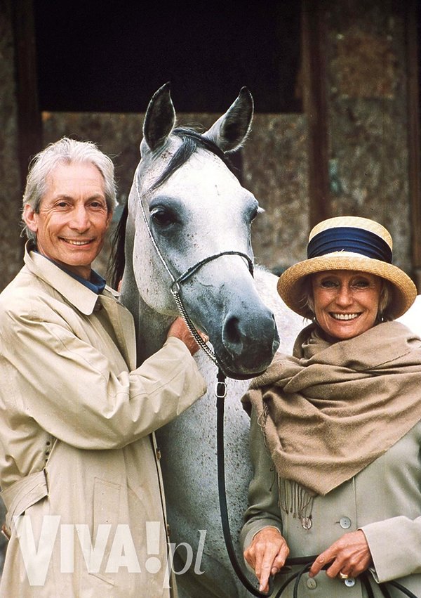 charlie-watts-i-jego-zona-shirley-na-spotkaniu-stowarzyszenia-koni-arabskich-w-brytyjskim-malvern-349775-GALLERY600-75df034