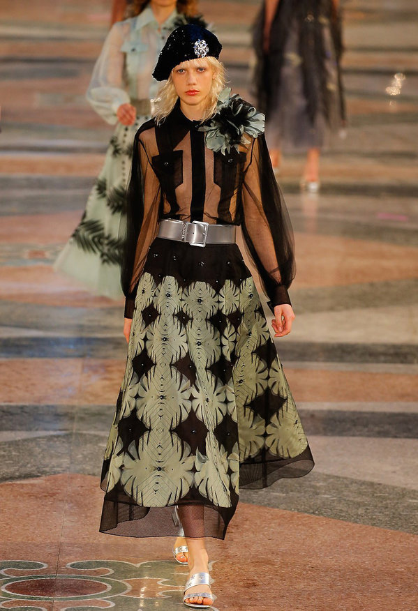 pokaz-kolekcji-chanel-resort-2017-w-hawanie-352762-GALLERY600-c9f31bd