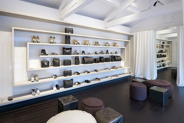 chanel-pop-up-store-w-saint-tropez-354788-GALLERYBIG-bf48f62