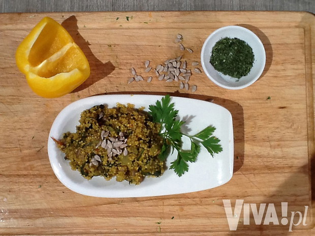 kasza-quinoa-z-cukinia-i-kolendra-355148-GALLERYBIG-580554f