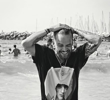 Michał Piróg w Izraleu sesja dla "Viva!"