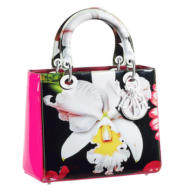 brytyjski-artysta-marc-quinn-zaprojektowal-limitowana-kolekcje-torby-lady-dior-358720-GALLERY600-7affa06