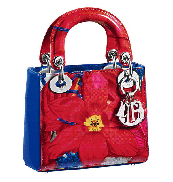 brytyjski-artysta-marc-quinn-zaprojektowal-limitowana-kolekcje-torby-lady-dior-358721-GALLERY600-e9813de