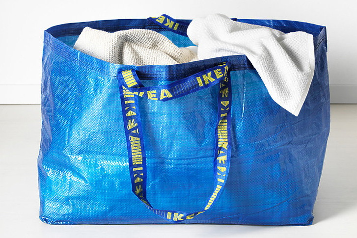 Niebieska torba Ikea