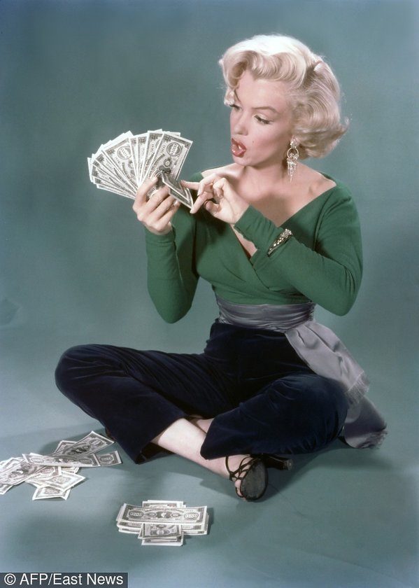 marilyn-monroe-w-filmie-mezczyzni-wola-blondynki-1953-rok-357299-GALLERY600-3b78cc8