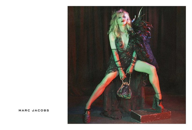 courtney-love-w-kampanii-marca-jacobsa-jesien-zima-20162017-362449-GALLERYBIG-9f13018
