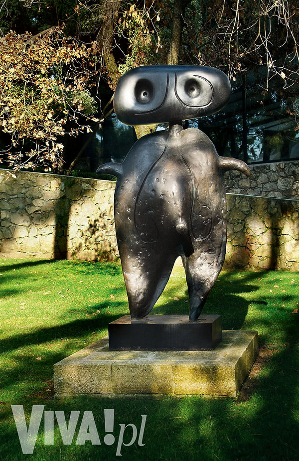 rzezba-joana-miro-w-ogrodzie-fondation-maeght-364410-GALLERY600-30a2c19