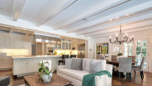 dom-adele-w-beverly-hills-365197-GALLERYBIG-c4a27b8