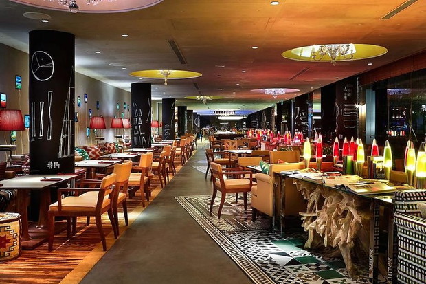 hotel-m-social-zaprojektowany-przez-philippea-starcka-w-singapurze-364819-GALLERYBIG-2a38272