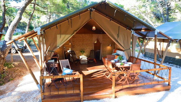 glamping-ikat-366557-GALLERYBIG-84105a0