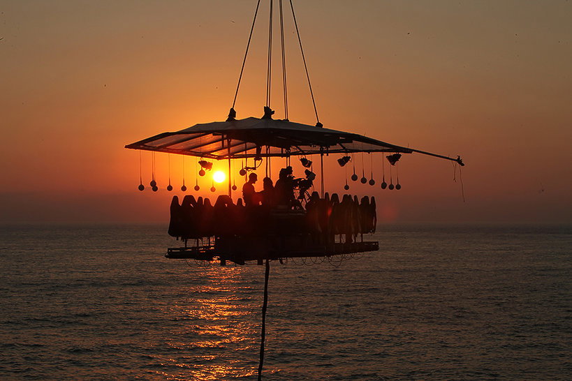 Dinner in the sky