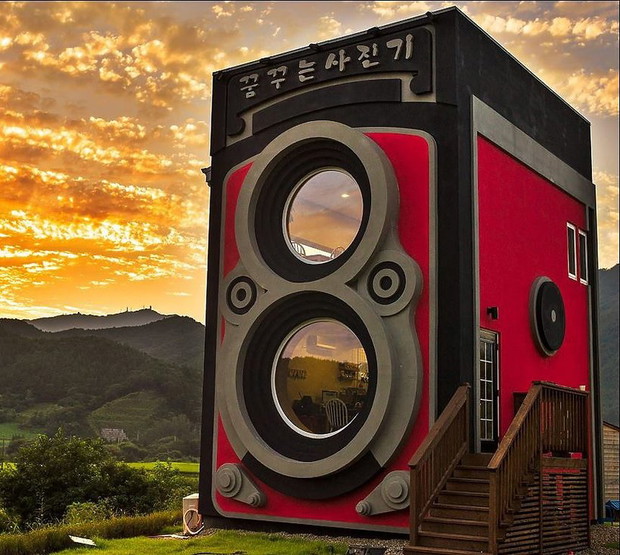 dreamy-camera-cafe-367237-GALLERYBIG-946818d
