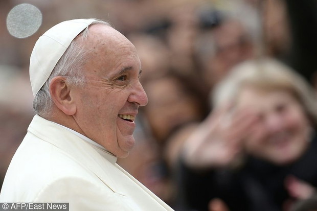 papiez-franciszek-367216-GALLERYBIG-ad3f9ec