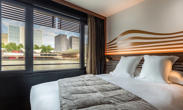 plywajacy-hotel-po-sekwanie-w-paryzu-the-off-paris-seine-370357-GALLERYBIG-471d2bb