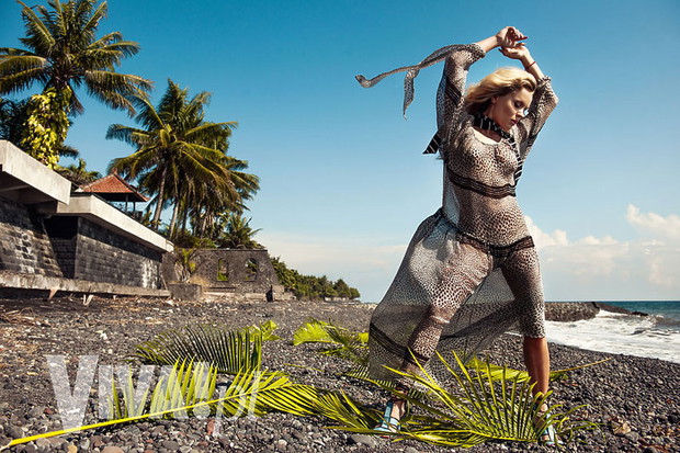 anna-skura-what-anna-wears-moda-viva-sierpien-2016-369993-GALLERYBIG-59c09f3
