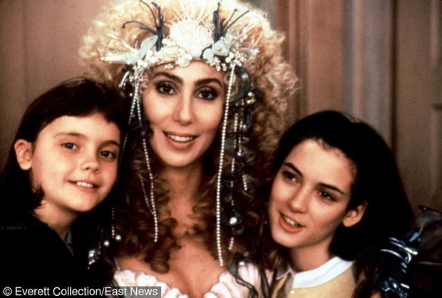 mermaids-christina-ricci-cher-winona-ryder-1990-372118-GALLERYBIG-a6df9a3