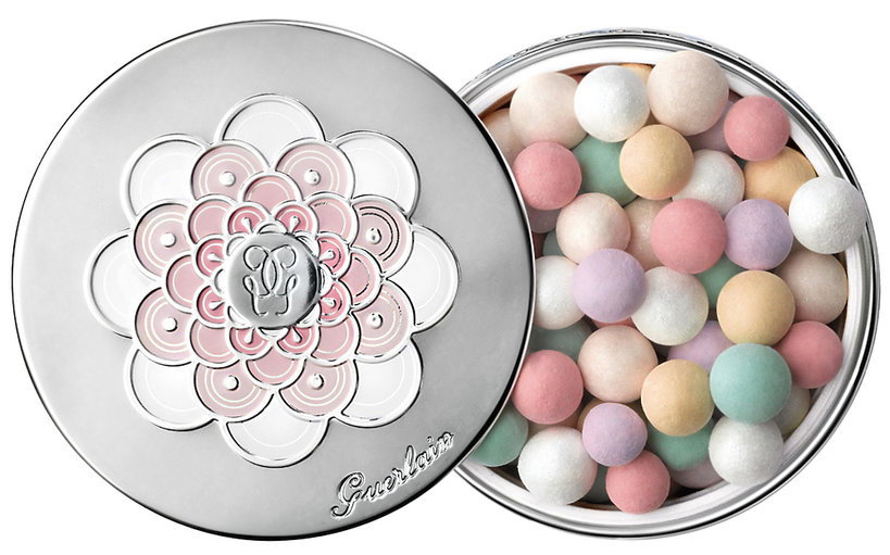 Puder rozświetlający marki Guerlain