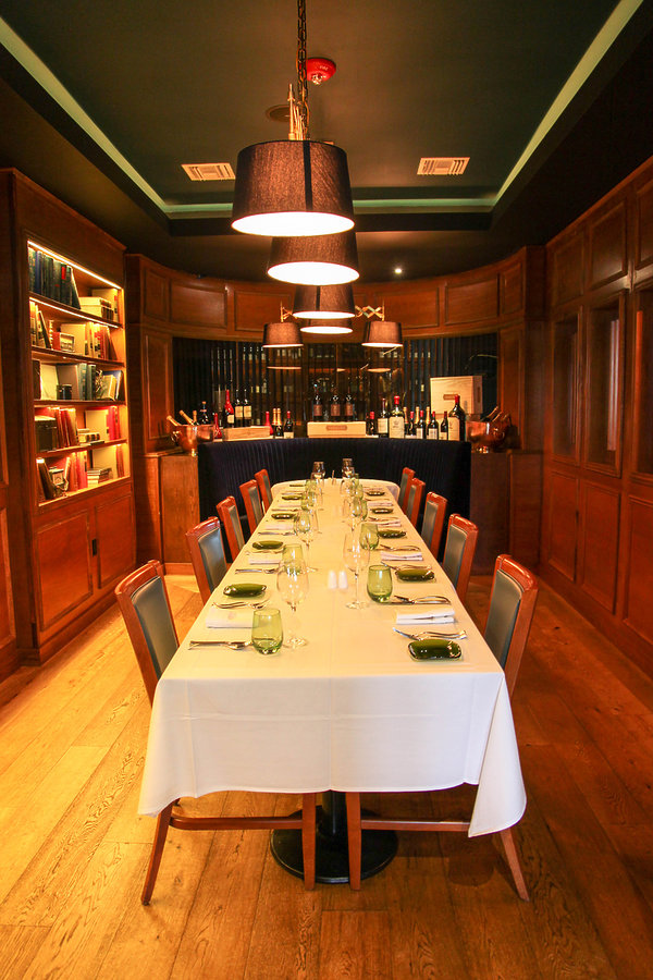 restauracja-marcina-gortata-urbain-40-american-brasserie-and-lounge-371909-GALLERY600-cbb3817
