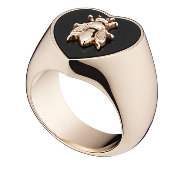 sygnety-z-kolekcji-domu-mody-christian-dior-371921-GALLERYBIG-31fab12