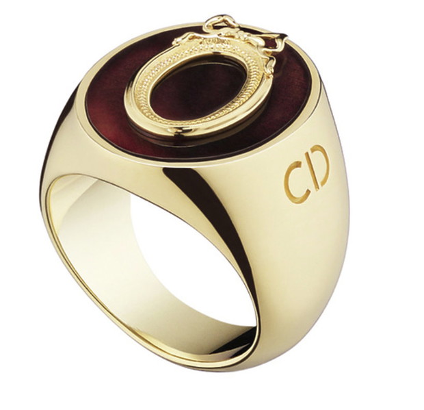 sygnety-z-kolekcji-domu-mody-christian-dior-371924-GALLERYBIG-0ca9229