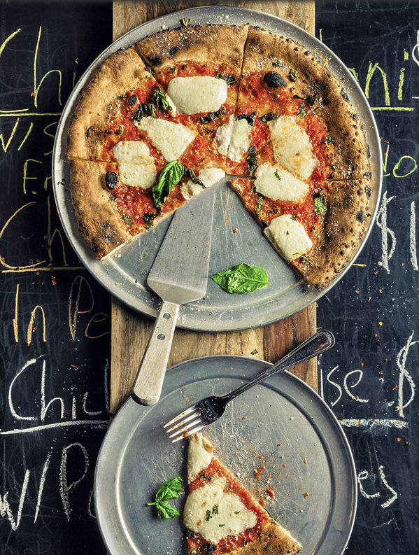 pizza-w-la-fucina-w-rzymie-374794-GALLERY600-e69d96e