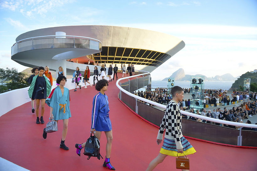 Pokaz Louis Vuitton Resort 2017 w Rio de Janeiro
