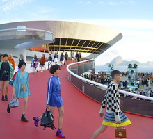 Pokaz Louis Vuitton Resort 2017 w Rio de Janeiro