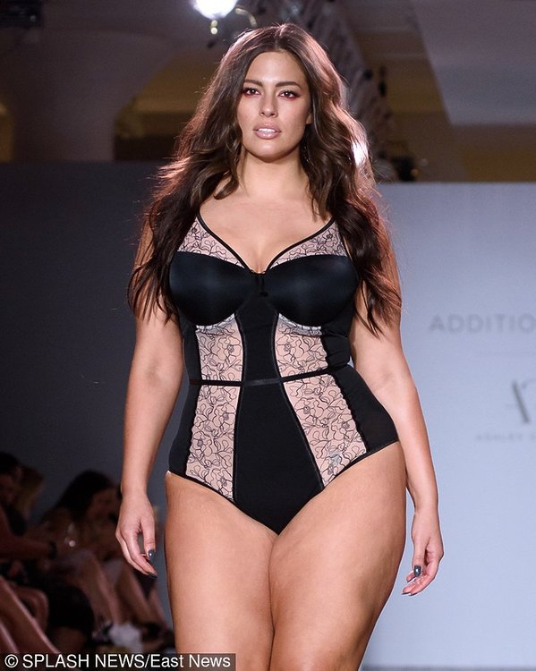 pokaz Ashley Graham