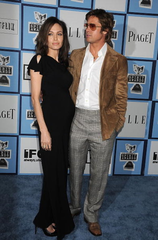 angelina-jolie-i-brad-pitt-na-czerwonym-dywanie-378637-GALLERY600-58f46c6